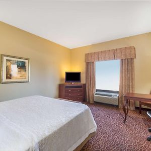 King Room Accessible Tub Mobility Hearing Access or Non-Smoking
